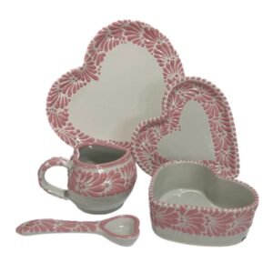 Vajilla Forma De Corazon Fondo Tradicional Con Rosa Mik Cenefa