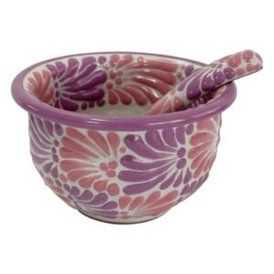 Salsera Con Cuchara Fondo Blanco Con Rosa Y Morado Mik
