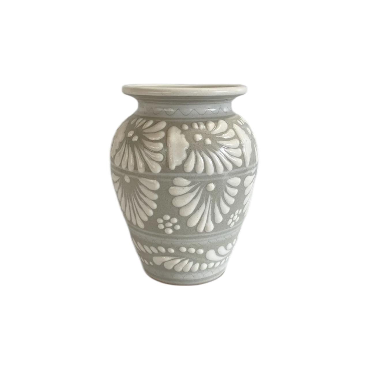 Cantarito Fondo Blanco Con Blanco Cenefa