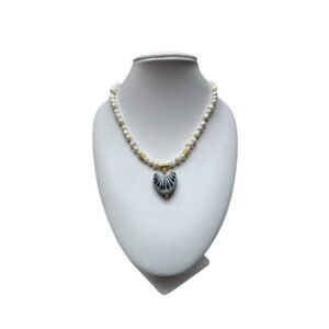 Collar Piedra De Rio Con Corazon Fondo Tradicional con Azul Cenefa