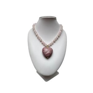 Collar Cuarzo Rosa Con Corazon Fondo Rosa con Rosa Cenefa