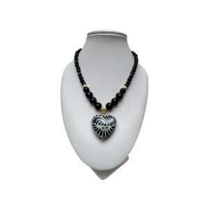 Collar Piedra Fondo Tradicional Con Negro Cenefa Corazon